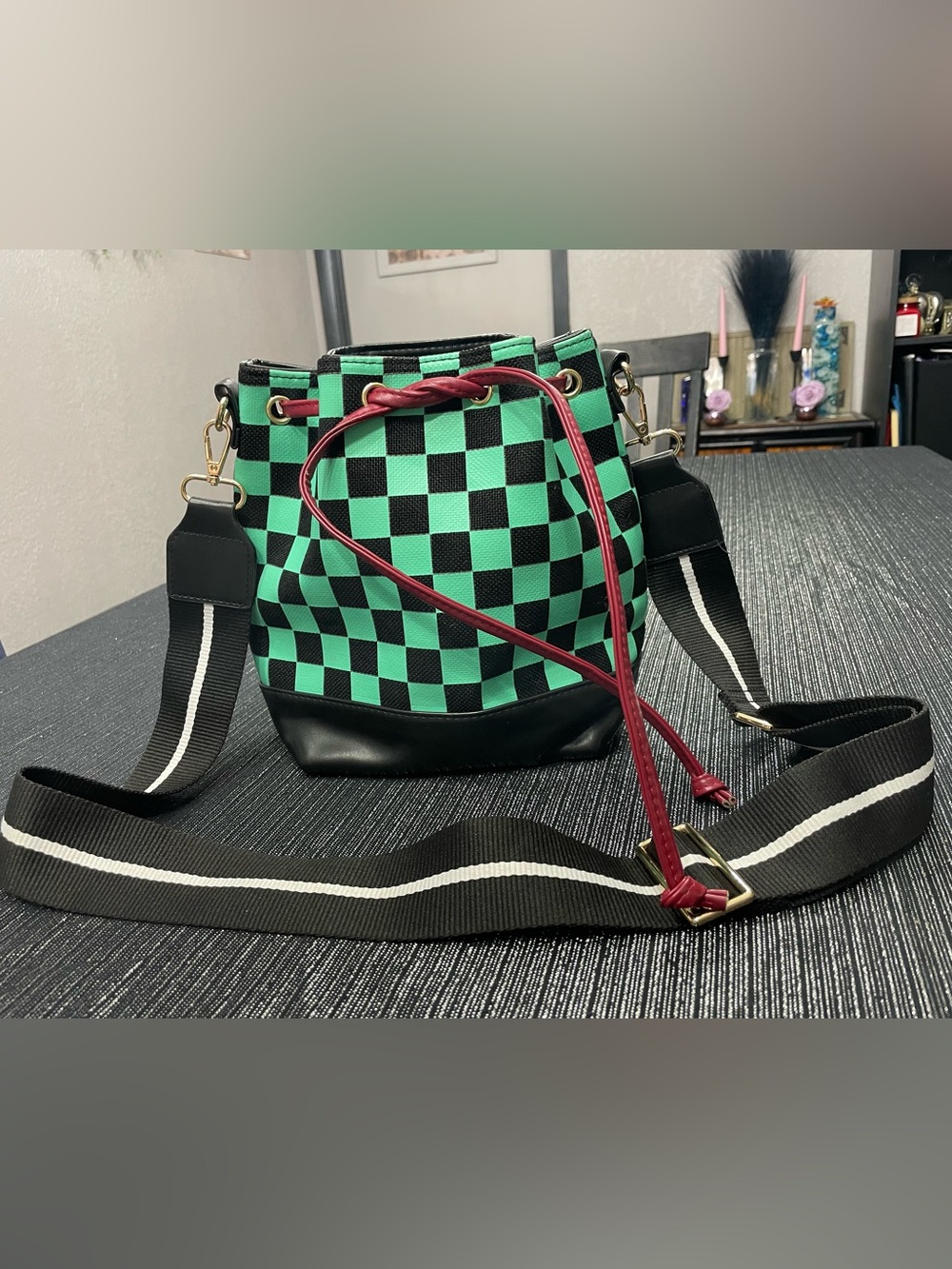 Boxlunch Demon Slayer Kimetsu no Yaiba Tanjiro Crossbody Bucket Bag
